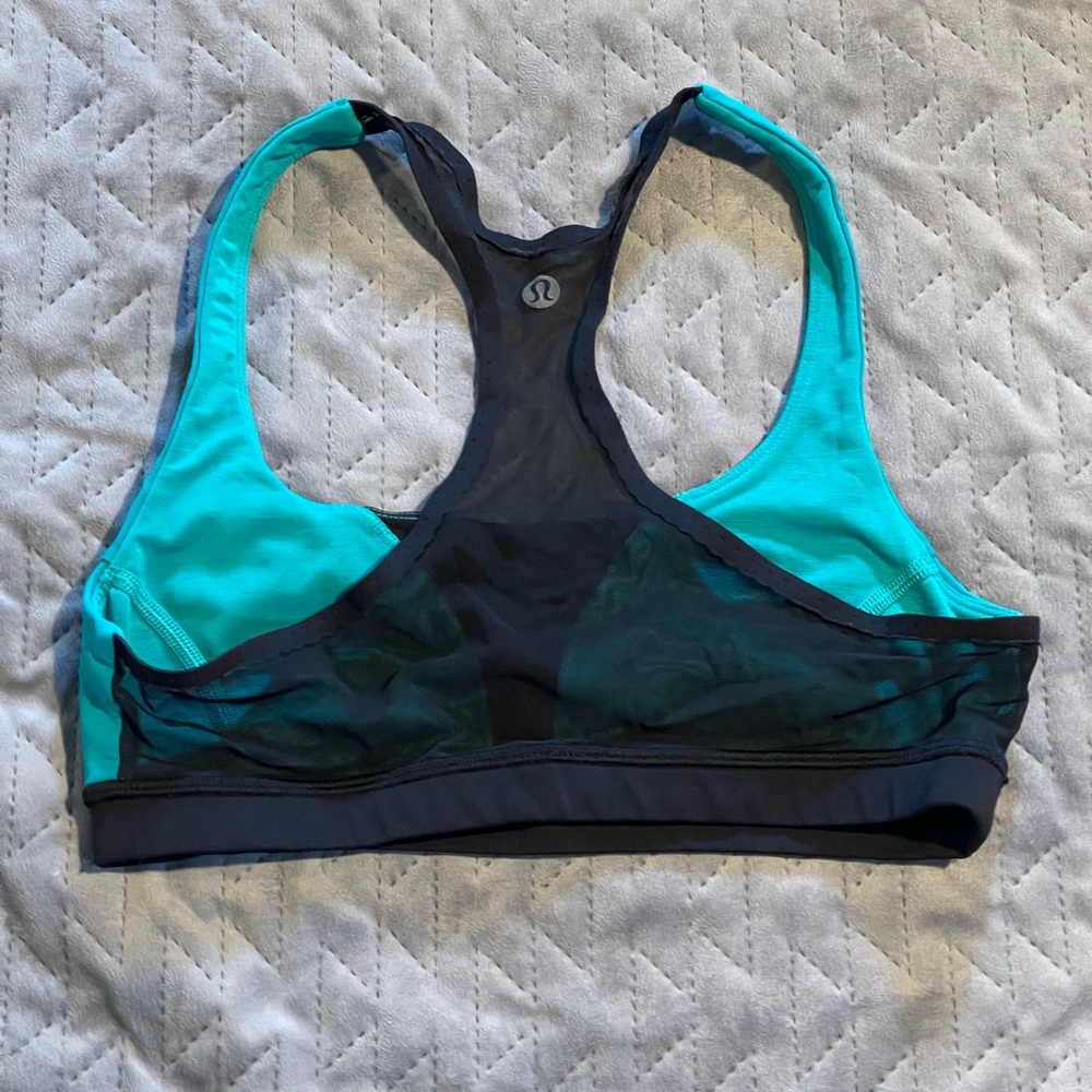 Lululemon top women’s size 4 black green pre-owned condition‎